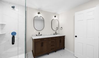 41 Elk Dr, Bedford, NH 03110