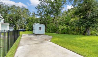 60 Backwater St, Port Royal, SC 29906