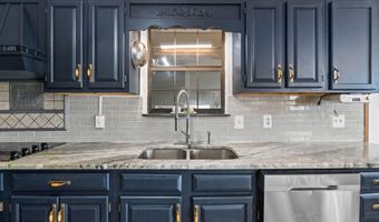 2686 Mona Ln, Alford, FL 32420