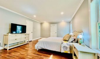 40 Ellis Ct, Bangor, ME 04401