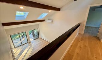 280 W Reach Dr, Jamestown, RI 02835