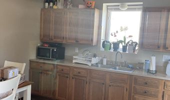 11 Stone St, Danbury, CT 06810