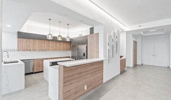 3801 NE 207th St TH6, Aventura, FL 33180