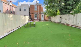 9 E 15TH St, Bayonne, NJ 07002