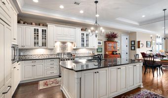 288 Macon Ave 103, Asheville, NC 28804