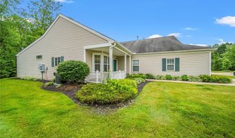 10707 Crossings Dr, Aurora, OH 44202