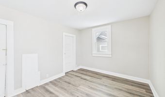 1318 E 28th St, Anderson, IN 46016