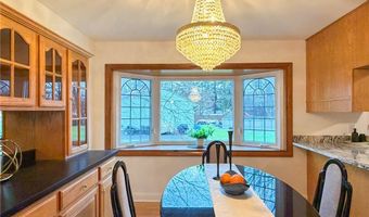 8 Burmont Ct, Utica, NY 13502