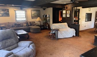 571 Hopping Rd, Belford, NJ 07718