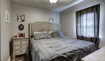 421 W 6th St, Baxter Springs, KS 66713