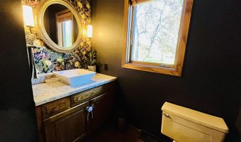 407 NE 17th Ave, Aberdeen, SD 57401