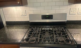 4474 MACARTHUR Blvd NW 2, Washington, DC 20007