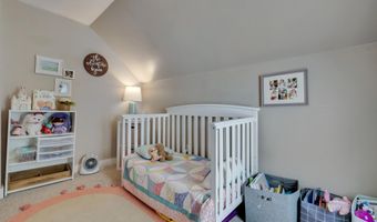 12 Maple St, Bath, ME 04530