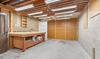 11597 Corp Ranch Rd, Ashland, OR 97520