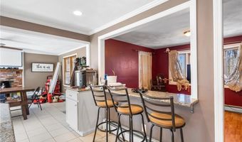389 Douglas Pike, North Smithfield, RI 02896