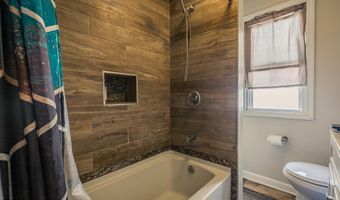 53 Hibbard St, Amsterdam, NY 12010
