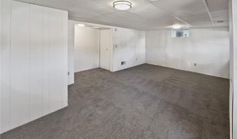 926 38th Ave, Anoka, MN 55303
