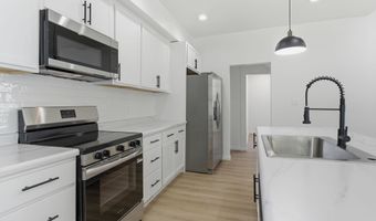 611 3rd St NW, Austin, MN 55912