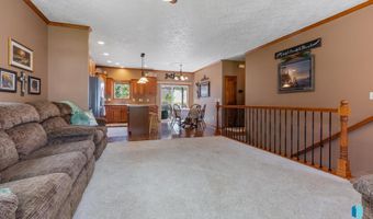 2413 E Trevino Ln, Brandon, SD 57005