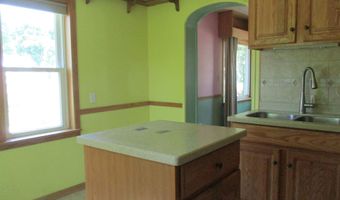 612 Liberty St, Alma, MI 48801
