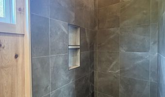1027 S Barton Rd, Barton, VT 05822