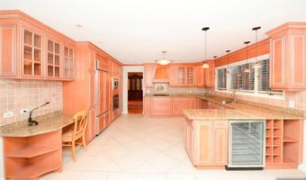 24 Rozmus Ct, Allendale, NJ 07401