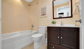 16 17TH St NE 312, Washington, DC 20002