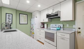 131 Main St 607, Burlington, VT 05401