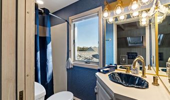 166 New Meadow Rd, Barrington, RI 02806
