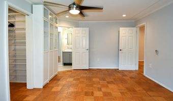 5301 WESTBARD Cir 419, Bethesda, MD 20816