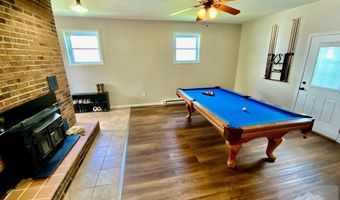 5921 Hinton Rd, Athens, WV 24712