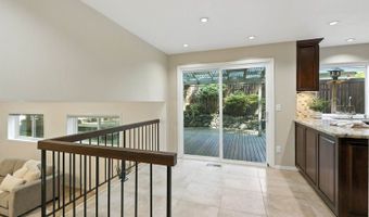 15025 NW Oak Hills Dr, Beaverton, OR 97006