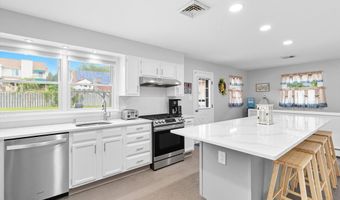 210 Coolidge Ave, Absecon, NJ 08201