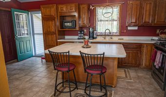 206 Fairview Ave, Auburn, ME 04210