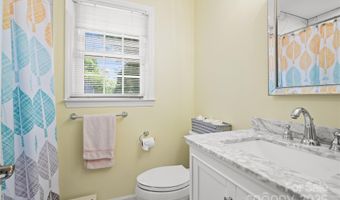 6119 Carmel Station Ave, Charlotte, NC 28226