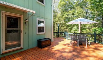 81 Shippee Rd, East Greenwich, RI 02818
