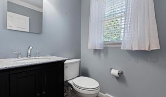 205 CLOVER Dr, Hockessin, DE 19707