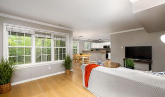 3039 Barclay Way, Ann Arbor, MI 48105