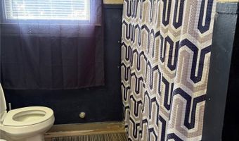 602 E 4th St, Alice, TX 78332