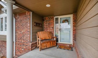 220 S Onewood Dr, Andover, KS 67002