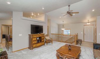 216 W Mountain Ash St, Brandon, SD 57005