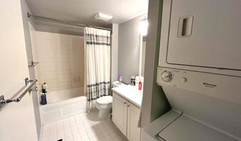 6300 STEVENSON Ave 819, Alexandria, VA 22304