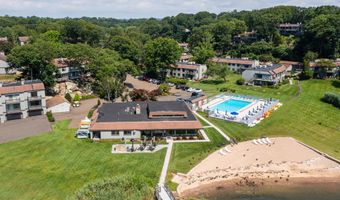 7 Harbour Vlg A, Branford, CT 06405