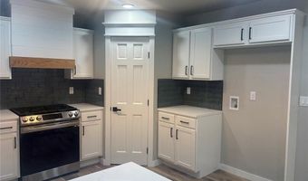 905 Hickory St, Altus, OK 73521