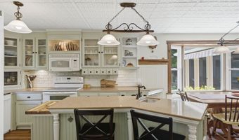 79 Buckboard Ln, Bristol, CT 06010