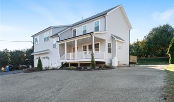 35 Whitewood Dr, Cranston, RI 02920