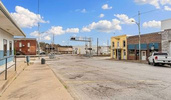 105 W Main St, Anderson, MO 64831