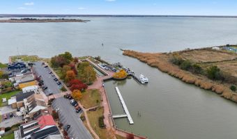 107 CLINTON St, Delaware City, DE 19706