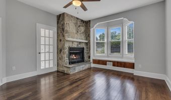 18 Middletown Ave, Atlantic Highlands, NJ 07716