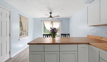 829 Lake Dr, Ashland, OH 44805